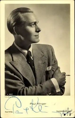 Ak Schauspieler Paul Klinger, Portrait im Profil, Zigarette, Ross Verlag A 3065/1, Autogramm