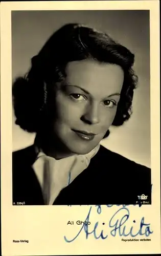 Ak Schauspielerin Ali Ghito, Ross 3384/1, Autogramm