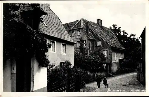 Ak Münster in Westfalen, Horsteberg, Wohnhäuser, Passanten