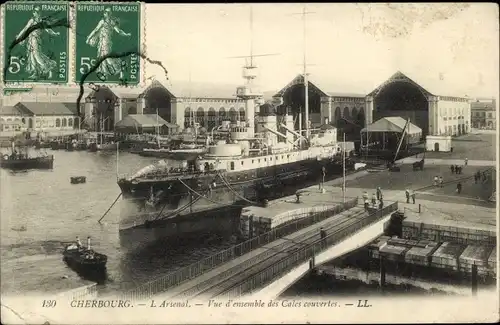 Ak Cherbourg Manche, L'Arsenal, Übersicht der umgebauten Laderäume