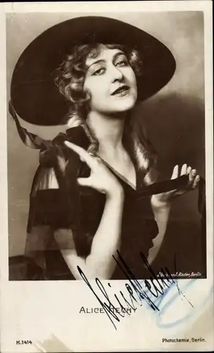 Ak Schauspielerin Alice Hechy, Portrait, Autogramm