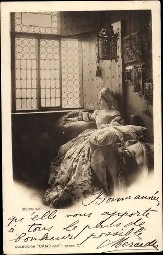 Ak Spanien, Frau in spanischer Volkstracht, Fenster, Wohnstube