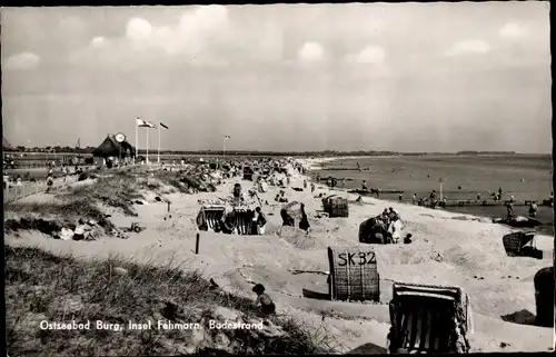 Ak Burg auf der Insel Fehmarn, Badestrand, Badegäste