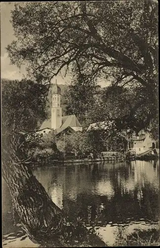 Ak Wolfratshausen in Oberbayern, Teilansicht, Kirche