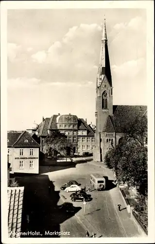 Ak Marne in Holstein, Marktplatz mit Kirche
