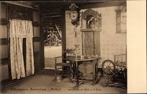 Ak Meldorf in Holstein, Dithmarscher Bauernhaus, Kachelstube mit Blick an der Diele, Spinnrad