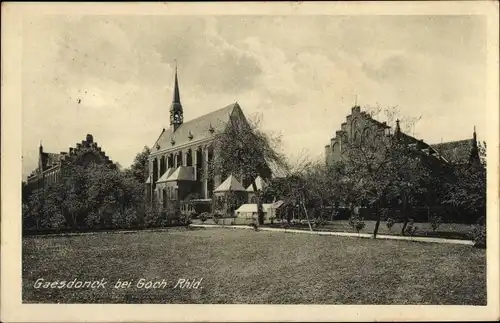 Ak Gaesdonck Goch am Niederrhein, Blick zur Kirche