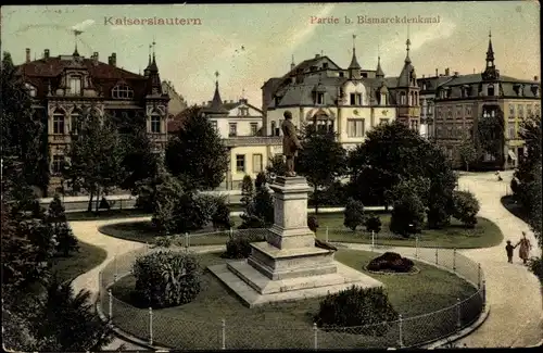 Ak Kaiserslautern, Partie beim Bismarckdenkmal, Parkanlagen, Straßenpartie