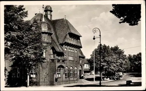 Ak Burg auf der Insel Fehmarn, Rathaus, Laterne, Auto