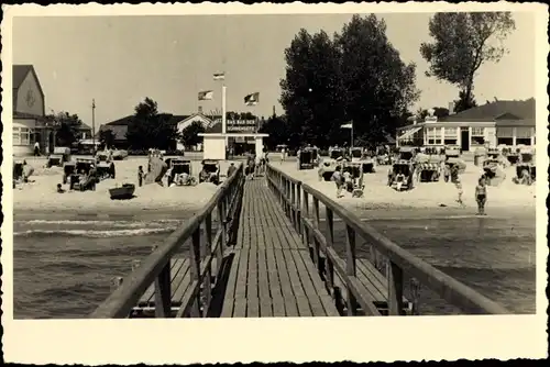 Foto Ak Ostseebad Grömitz in Holstein, Strand, Seebrücke