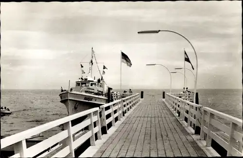 Ak Ostseebad Grömitz in Holstein, Seebrücke, Schiff