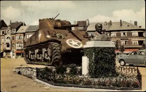 Ak Bastogne Wallonien Luxemburg, Der Panzer und die Büste von General Max Auliffe