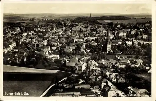 Ak Burgstädt in Sachsen, Blick auf den Ort, Fliegeraufnahme