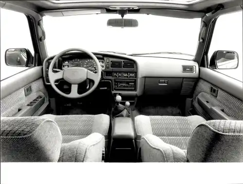 Foto Auto Toyota 4Runner, Innenansicht, Komplettausstattung, Lenkrad