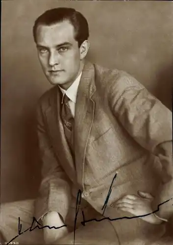 Ak Schauspieler und Opernregisseur Hans Stüwe, Portrait, Autogramm