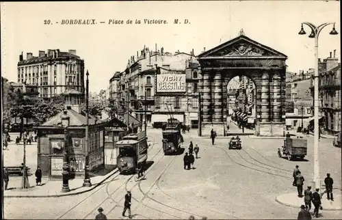 Ak Bordeaux Gironde, Place de la Victoire