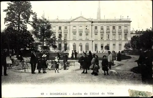 Ak Bordeaux Gironde, Garten des Rathauses