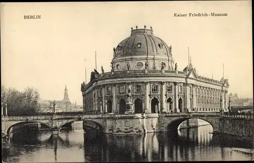 Ak Berlin Mitte, Kaiser Friedrich-Museum, Brücke