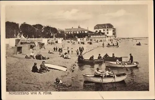 Ak Wyk auf Föhr Nordfriesland, Strand, Badegäste, Boote