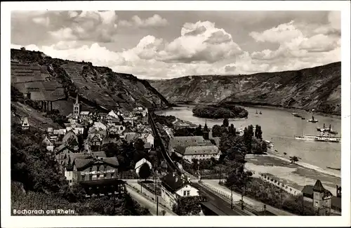 Ak Bacharach am Rhein im Kreis Mainz Bingen, Hotel Herbrecht, Dampfer, Bahnhof