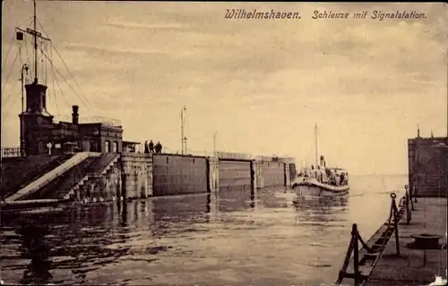 Ak Wilhelmshaven an der Nordsee, Schleuse mit Signalstation, Schiff