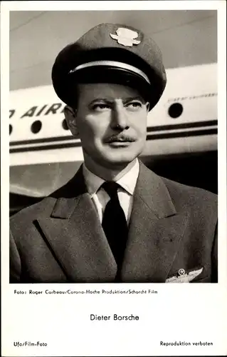Ak Schauspieler Dieter Borsche, Portrait als Pilot, Ufa Film, Zwischenlandung in Paris