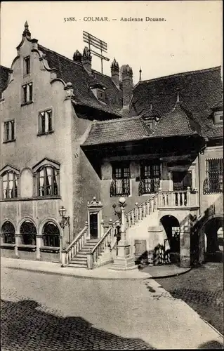 Ak Colmar Haut Rhin, Ancienne Douane, Wohnhaus mit alter Steintreppe