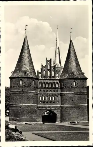 Ak Hansestadt Lübeck, Holstentor