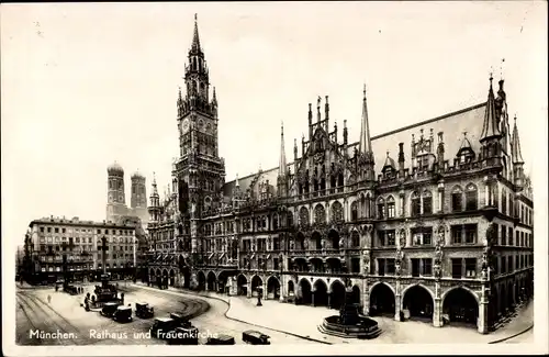 Ak München, Rathaus, Frauenkirche