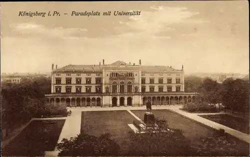 Ak Kaliningrad Königsberg Ostpreußen, Paradeplatz mit Universität
