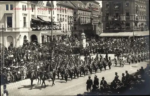 Ak Wien, Kaiserhuldigungs-Festzug 1908, Soldaten