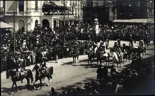 Ak Wien, Kaiserhuldigungs-Festzug 1908, Zuschauer