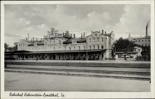 Ak Hohenstein Ernstthal Sachsen, Bahnhof Gleisseite