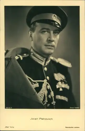 Ak Schauspieler Ivan Petrovich, Portrait in Uniform, Ross Verlag 8912 1