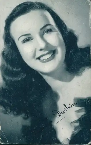 Ak Schauspielerin Deanna Durbin, Portrait