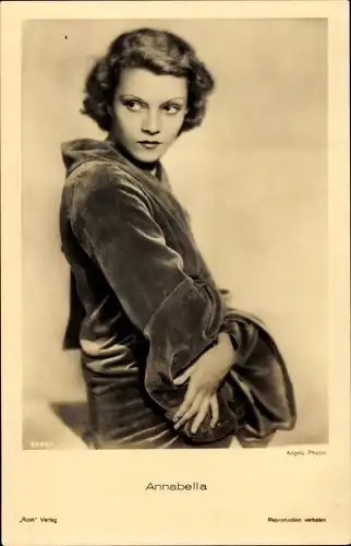 Ak Schauspielerin Annabella, Portrait, Mantel