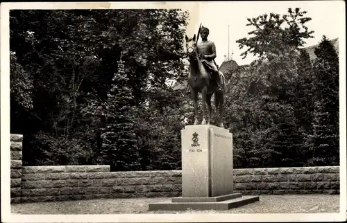 Ak Großenhain Sachsen, Regiments- und Gefallenenehrenmal, 27. Mai 1934, 200-jähriges Bestehen