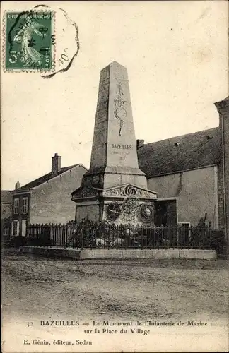 Ak Bazeilles Ardennes, Das Denkmal der Marineinfanterie, Place du Village