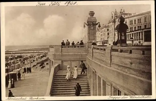 Ak Nordseebad Borkum in Ostfriesland, Treppe der Wandelhalle