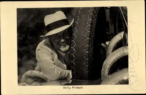 Ak Schauspieler Willy Fritsch, Portrait, Mercedes-Benz 710 SS, Ross Verlag 6182/1, Autogramm
