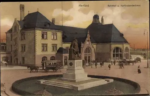 Ak Herford in Westfalen, Bahnhof, Kurfürstendenkmal