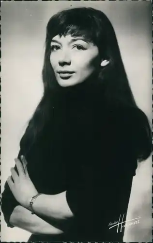 Ak Sängerin und Schauspielerin Juliette Greco, Portrait