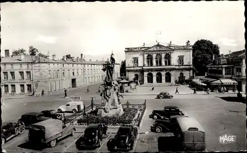 Ak Saint Dizier Haute Marne, Place Aristide Briand, Rathaus