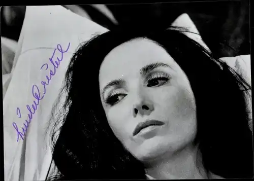 Ak Schauspielerin Linda Cristal, Portrait, Autogramm