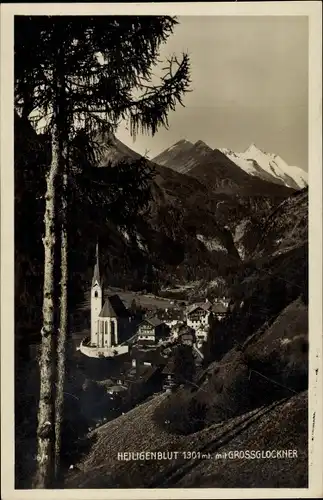 Ak Heiligenblut am Großglockner in Kärnten, Gesamtansicht, Kirche, Großglockner