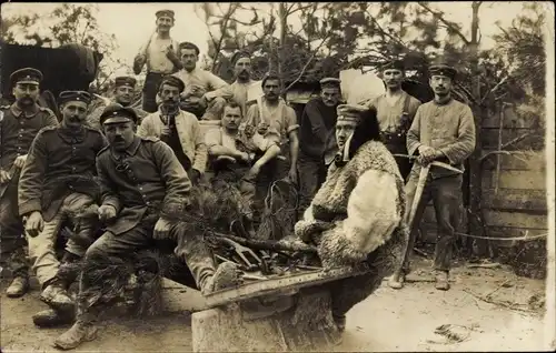 Foto Ak Deutsche Soldaten in Uniformen, I WK