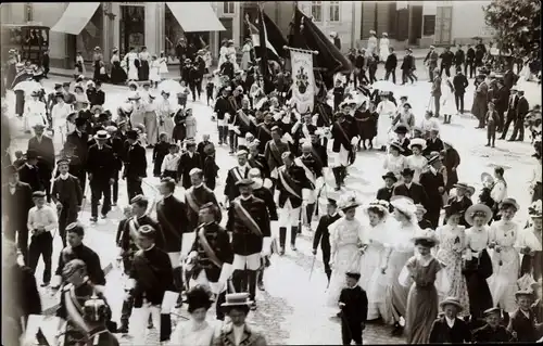 Studentika Foto Ak Studenten bei einem Festzug