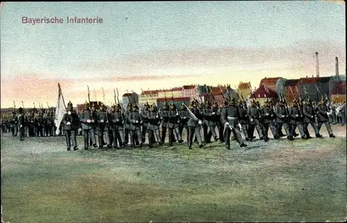 Ak Bayerische Infanterie, marschierende Soldaten