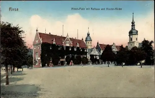 Ak Riesa an der Elbe Sachsen, Albert-Platz, Rathaus, Kloster-Kirche