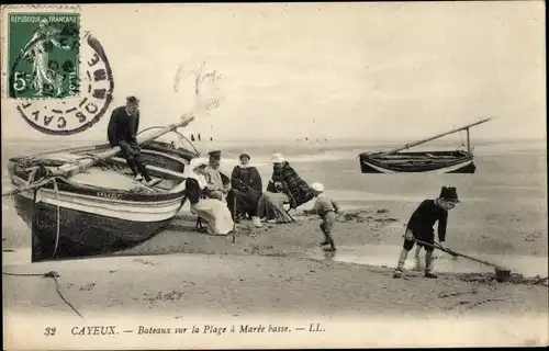 Ak Cayeux sur Mer Somme, Boote am Strand bei Ebbe